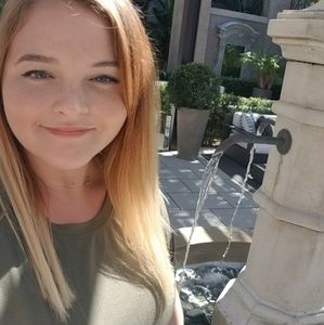 Meet your Posher, Michaela